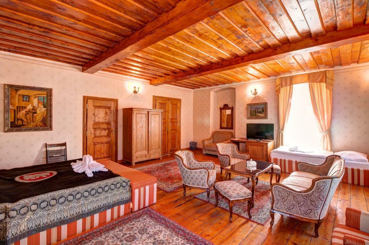 Penzion Cosmopolitan I. Banska Stiavnica Bagian luar foto